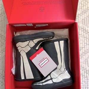 Hunter Boots ( first classic skeleton print)